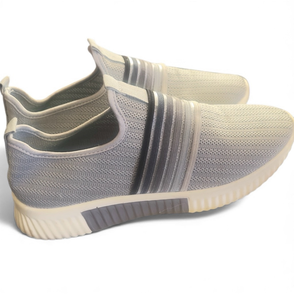 Women's Unbranded Light Grey & Dark Grey Slip-On Sneakers Sz 9 - Picture 6 of 7